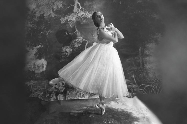 Alicia Alonso baila Giselle // Foto PL