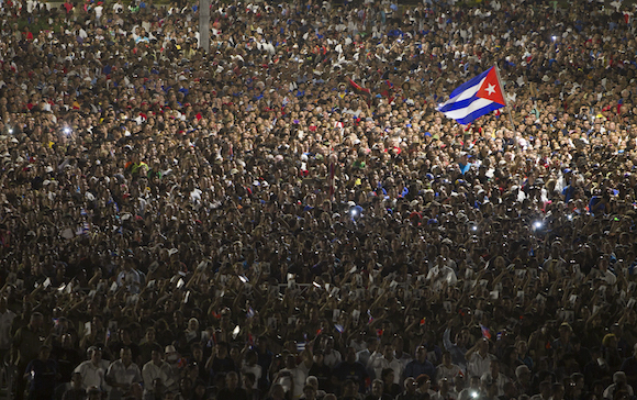 La plaza desbordada. Foto: Ladyrene Pérez/ Cubadebate