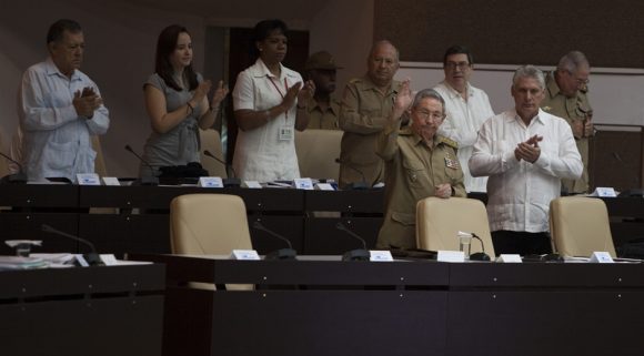 Raúl Castro participa en la sesión de la Asambla Nacional. Foto: Ladyrene Pérez/ Cubadebate