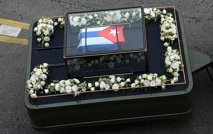 Llega a Bayamo la Caravana de la Libertad con cenizas de Fidel // Foto Radio Bayamo