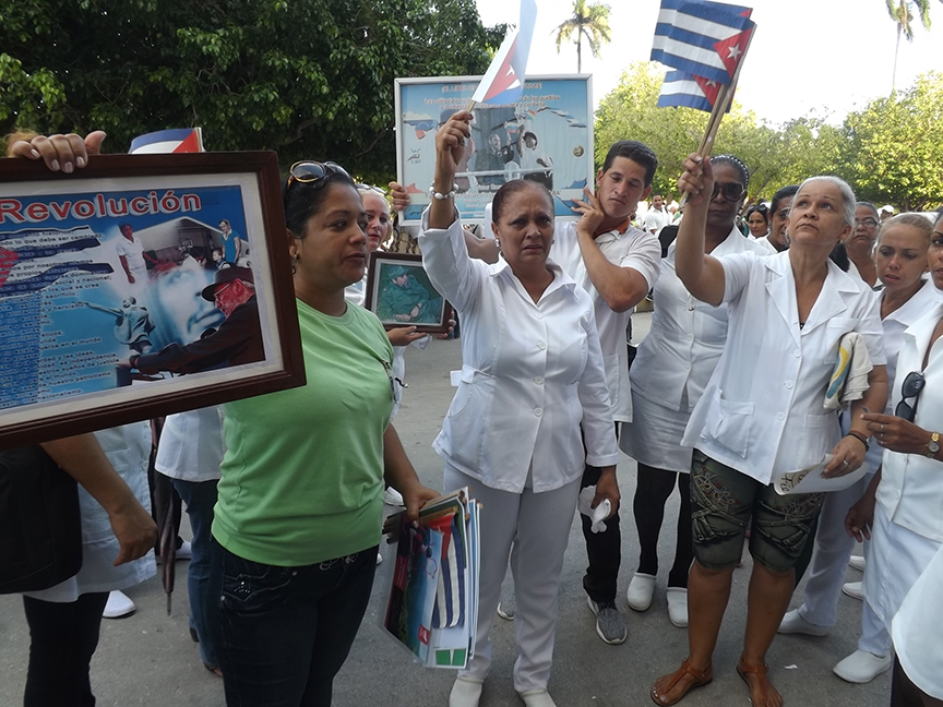 Continúa homenaje a Fidel en Manzanillo // Foto Eliexer Peláez