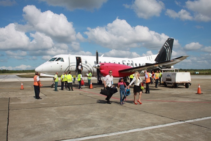 Aeropuerto de Manzanillo recibe nueva ruta entre Cuba y Estados Unidos // Foto José Ortiz
