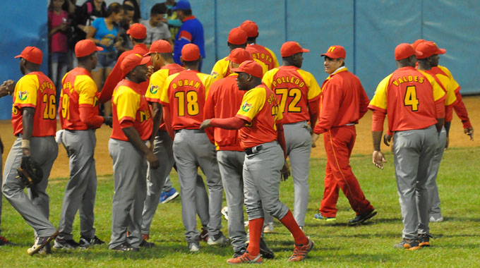 Matanceros celebran el triunfo / Fotos Rafael Martínez Arias