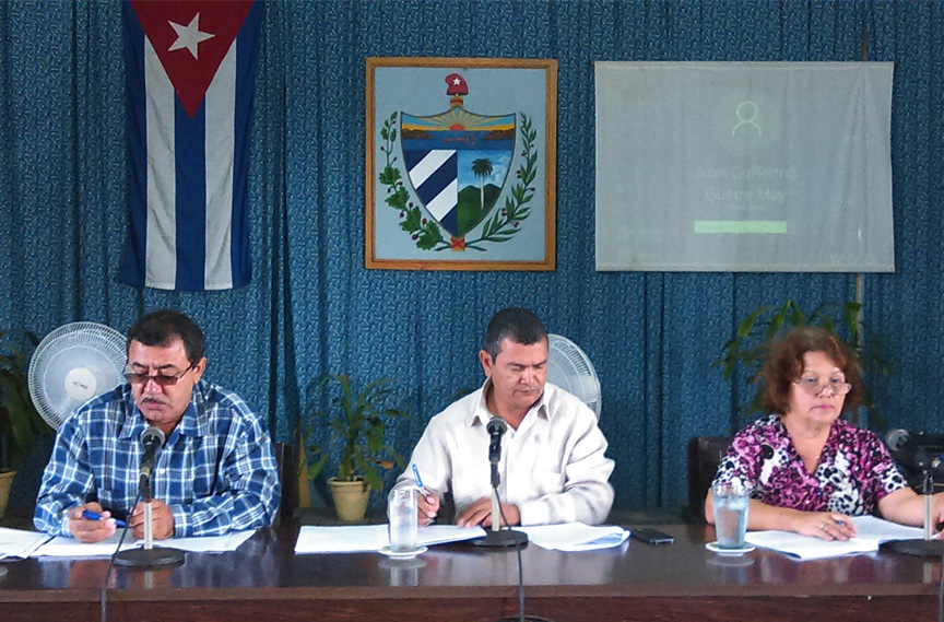 Asamblea municipal del Poder Popular en Manzanillo // Foto Eliexer Peláez