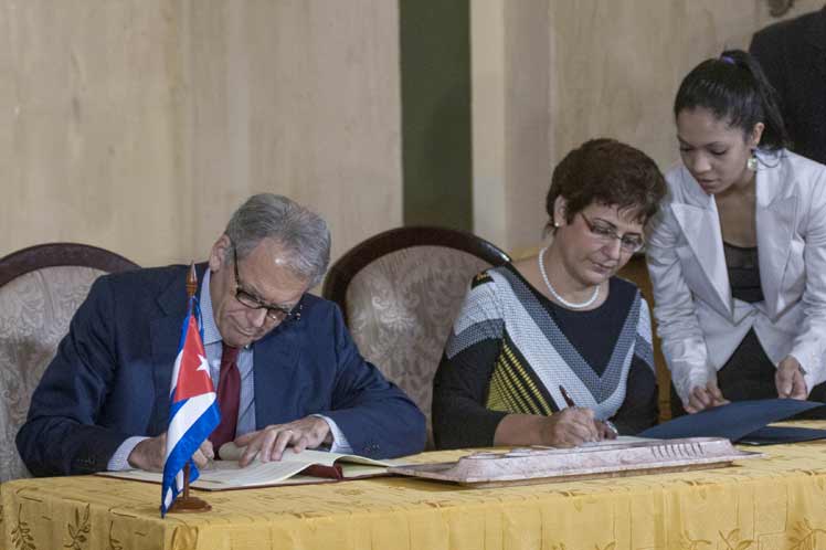 Cuba y Estados Unidos firman acuerdo sobre búsqueda y salvamento // Foto PL