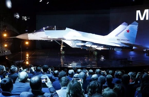 El caza Mig-35, una nave multifuncional de última generación. Foto: EFE.