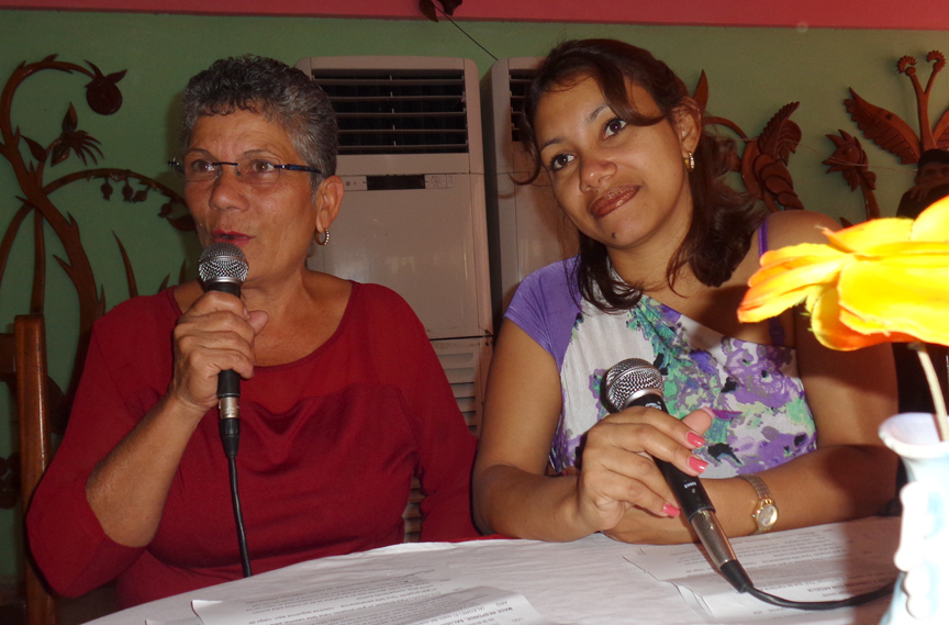 Argelia y Nilda, voces del Para ti mujer // Foto Marlene Herrera