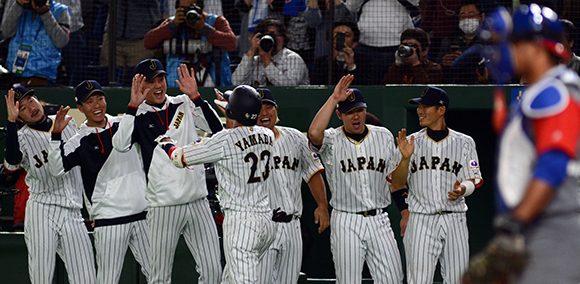A pesar de mostrar una de las mejores caras presentadas en este IV Clásico Mundial de Béisbol, la selección cubana sufrió su segunda derrota del evento contra Japón. Foto: Ricardo López Hevia/ Granma.