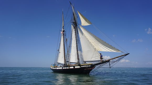 Goleta Lynx rumbo a Cuba.
