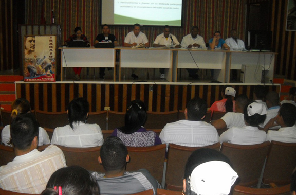 Celebrado activo juvenil en Hospital Provincial Clínico Quirúrgico Docente Celia Sánchez Manduley // Foto Lilian Salvat