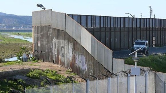 El precio total del muro con México podría elevarse a 21 mil millones de dólares. | Foto: Getty