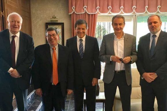 El canciller cubano se reunión con el expresidente José Luis Rodríguez Zapatero y otros políticos.