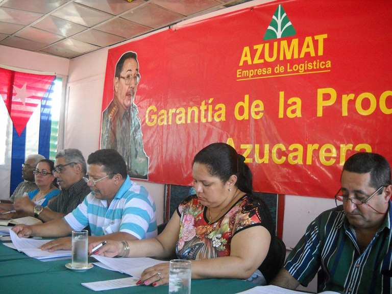 Marcha con buenos resultados la Empresa Logística azucarera // Foto Lilian Salvat