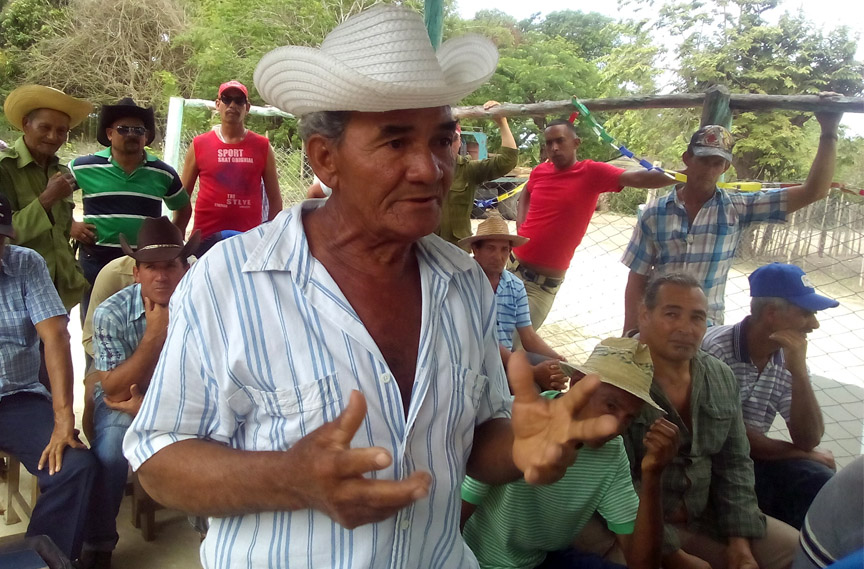 Por más alimentos en Manzanillo // Foto Eliexer Peláez