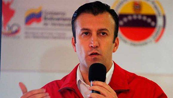 Tareck El Aissami fue el encargado de revelar los violentos planes de la oposición para atacar bases militares. Foto: AVN.