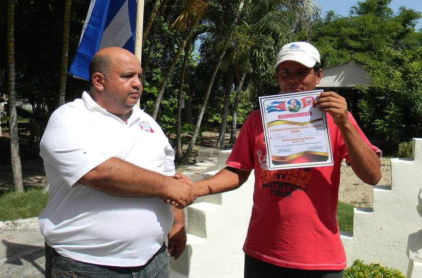 Manzanilleros celebran día del trabajador agroforestal // Foto Yurisdel Reyes