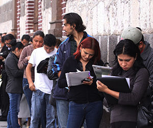 Desempleo juvenil en América Latina alcanzó nivel más alto en una década