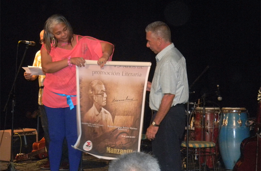 Premio Nacional de Poesía Manuel Navarro Luna para Carlos Alberto Esquivel Guerra // Foto Lilian Salvat