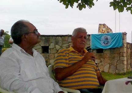 Pedro Vera junto a César Martín, en La Demajagua // Foto Yurisdel Reyez