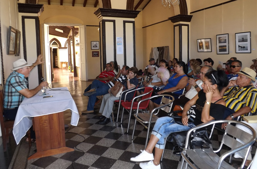 Conferencia sobre la música de órgano // Foto Yurisdel Reyes