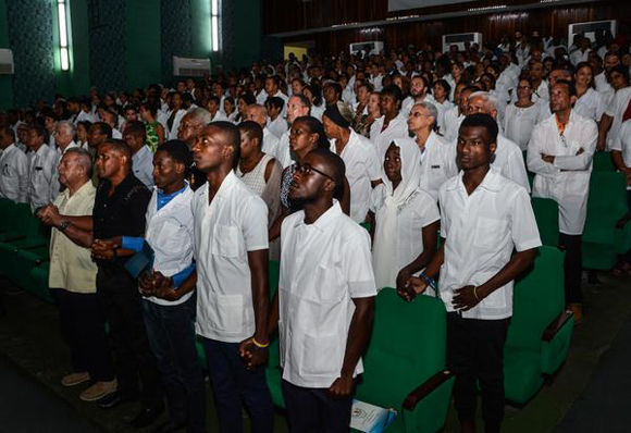 Acto por la décimo tercera graduación de la ELAM, en La Habana, el 21 de julio de 2017.
Foto: Marcelino Vázquez/ ACN.