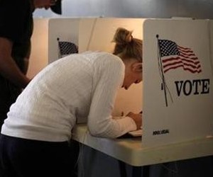 Unos 30 estados de EEUU rehúsan entregar datos electorales pedidos por Trump