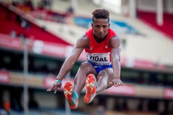  El saltador largo Maikel Vidal le dio a Cuba su primera medalla de oro en el Campeonato Mundial. Foto: Getty Images 