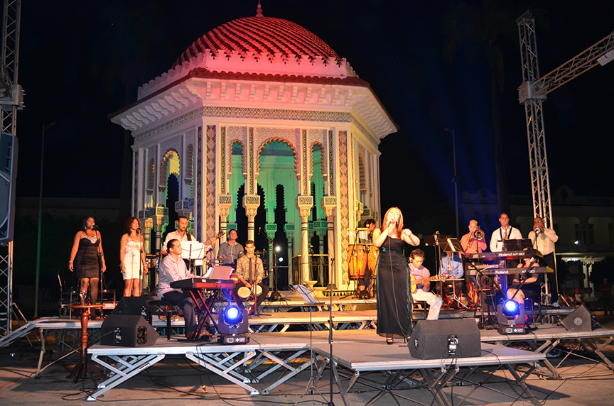 Concierto de lujo a los pies de la Glorieta inicia jornada por 225 años de la fundación de Manzanillo // Foto Marlene Herrera