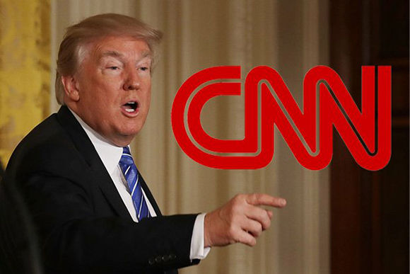 El presidente de Estados Unidos Donald Trump difundió un videomontaje ne el que golpea un hombre con el logo de la CNN. Foto tomada de thewrap.com