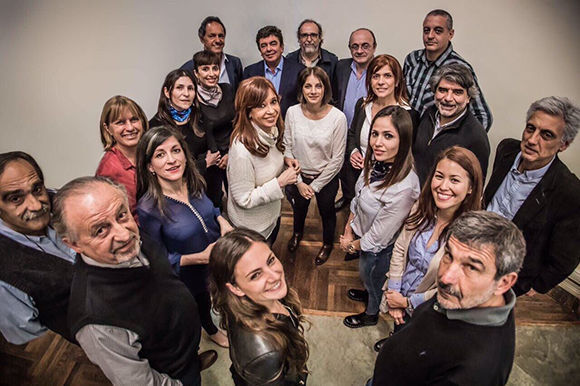 Cristina Kirchner se reunió ayer en el Instituto Patria con los candidatos a diputados de Unidad Ciudadana. Foto: @CFKArgentina