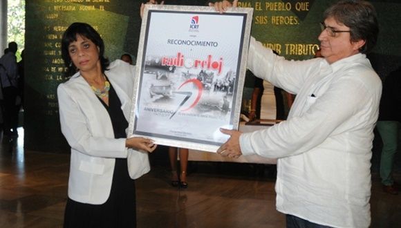 Omayda Alonso durante la celebración de los 70 años de Radio Reloj