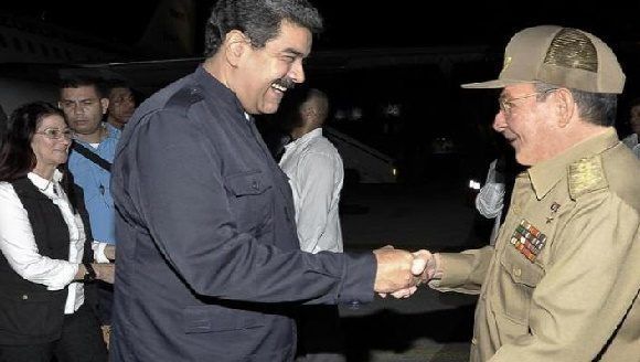 Recibe Raúl Castro a Nicolás Maduro, quien hará un donativo a Cuba para daños de huracán Irma