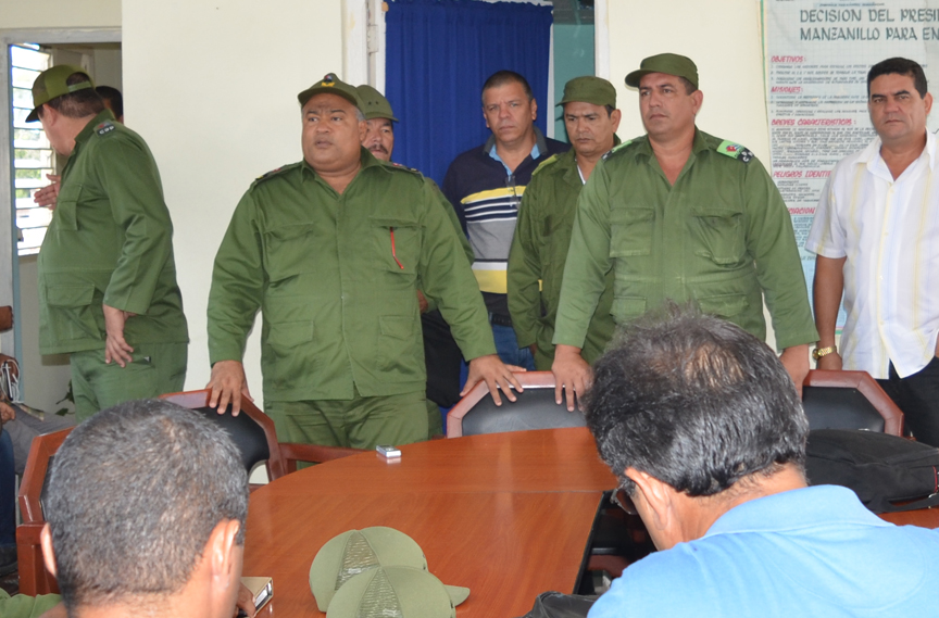 Federico Hernández Hernández: “La disciplina constituye la clave para preservar las vidas humanas y los bienes personales y de la economía durante el paso por la región oriental del país” // Foto Marlene Herrera