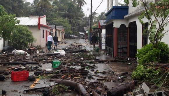 Irma provocó pérdidas millonarias en las islas francesas del Caribe. Foto: Agencias.