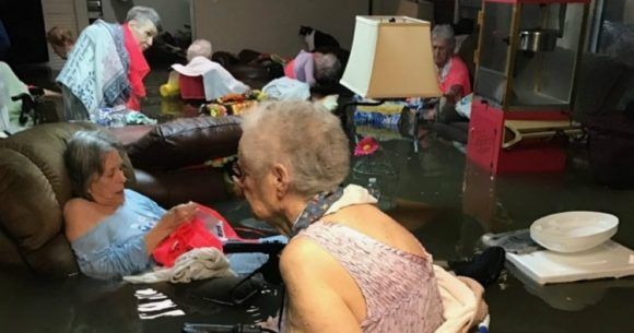 Captura de video muestra una residencia de ancianos en Texas. Foto: Archivo.