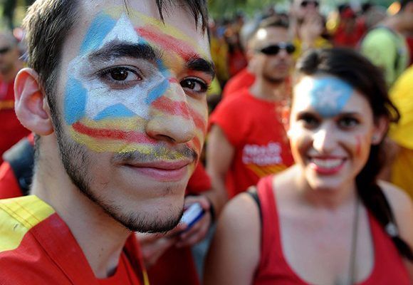 Las instituciones españolas estrecharon el cerco contra una consulta que consideran inconstitucional. Foto: EFE.