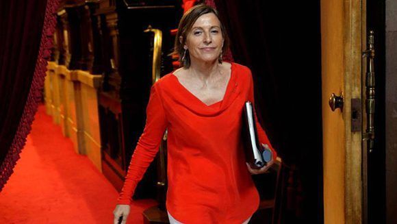 La presidenta del Parlamento catalán, Carme Forcadell, anunció que el Parlament “ha sido disuelto”. Foto: EFE.
