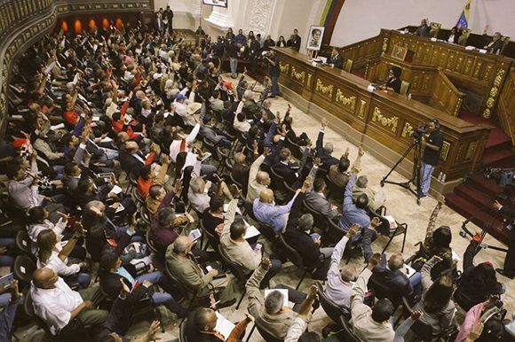 Nuevos gobernadores juramentan ante la ACN con la ausencia de la oposición. Foto: @ANC_ve/ Twitter.