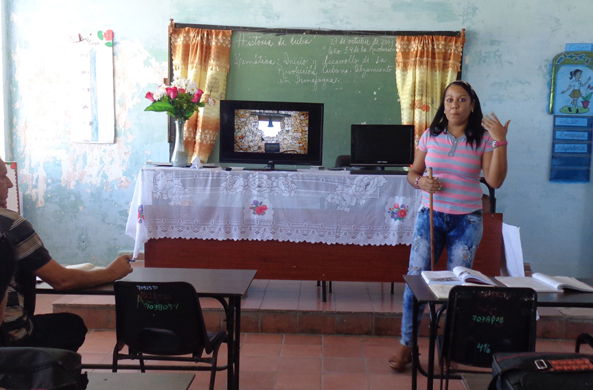 Celebran Festival de Clases de Secundaria Básica en Manzanillo // Foto Marlene Herrera