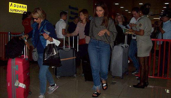 Varadero recibe un promedio de 20 000 clientes diarios y pronostica cerrar este año por encima de 1,6 millones de visitantes. Foto: Susana Tesoro/ Cubadebate.