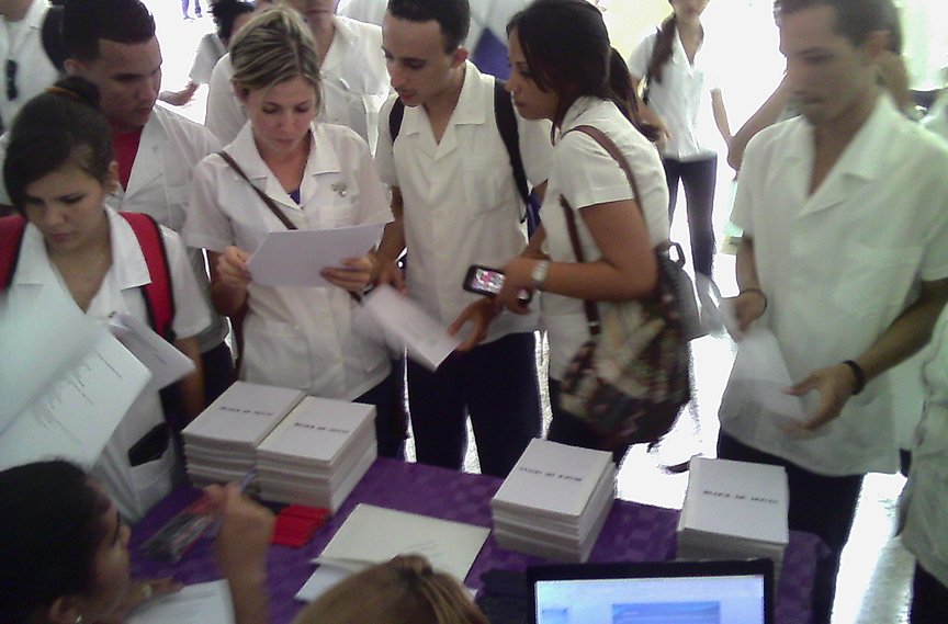 Inició en Manzanillo Festival Universitario del Libro y la Lectura // Foto Eliexer Peláez