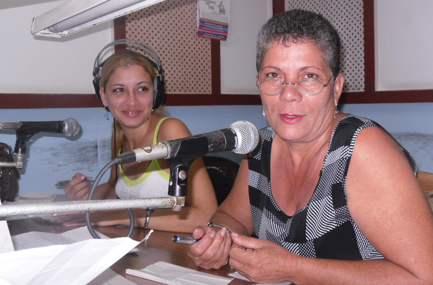 Celebran aniversario 85 de la radio manzanillera // Foto Marlene Herrera