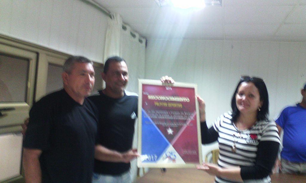 Reconocen labor de realizadores de Palpitar deportivo // Foto Lilian Salvat