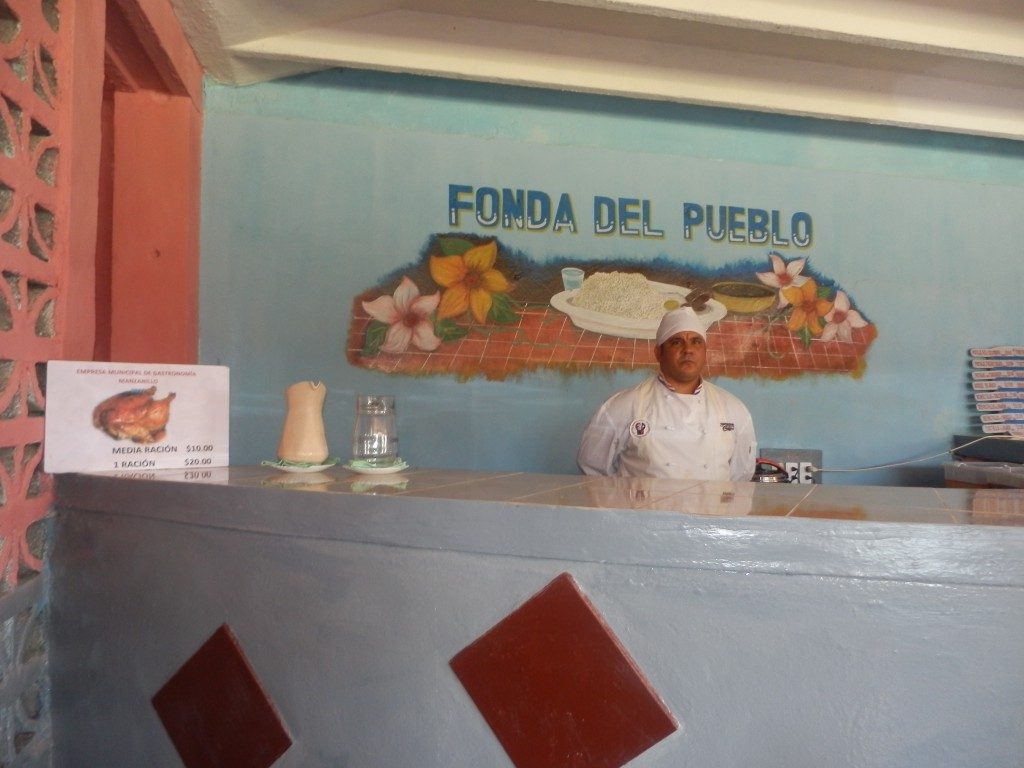 Continúa el programa de servicio de fondas del pueblo // Foto Lilian Salvat