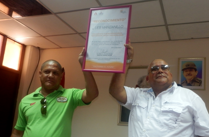 Celebran aniversario 31 de inaugurada empresa de cultivo del camarón // Foto Lilian Salvat