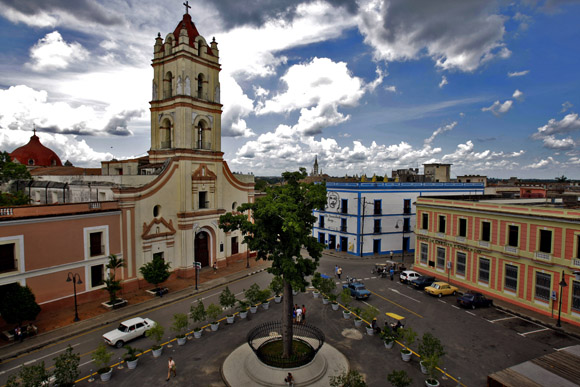 Iglesia La Merced y Plaza de los Trabajadores. Foto:Ismael Francisco/Cubadebate.