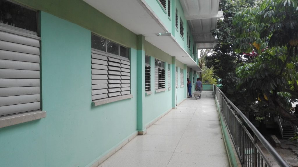 Avanza construcción de sala para servicios médicos internacionales en Hospital Clínico Quirúrgico Celia Sánchez // Foto Marlene Herrera