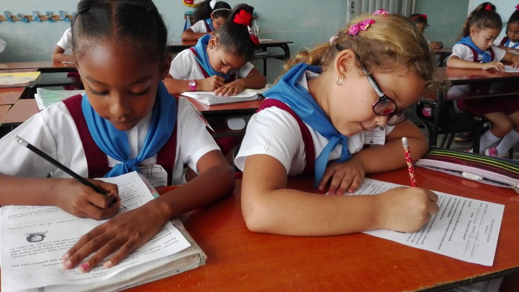 Celebran Fiesta de la Lectura, la Escritura y el Cálculo en Manzanillo // Foto Marlene Herrera