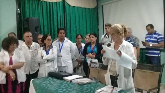 Especialistas de Medicina Legal comunican a los familiares de las 9 víctimas que faltaban, que sus restos han sido identificados. Foto: Janet Ayala vía Facebook