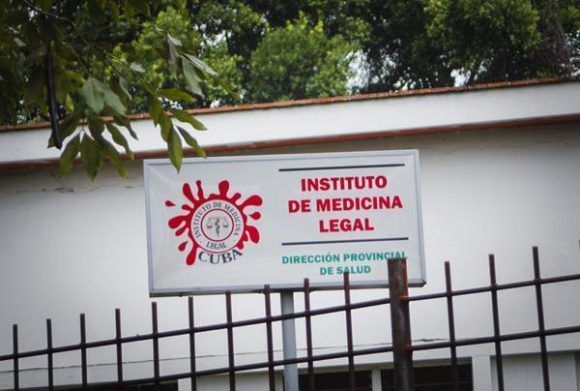 Conferencia de prensa sobre la identificación de los cuerpos de las víctimas del accidente aéreo del Boeing 737-200 arrendado a la aerolínea mexicana Damojh, en el Instituto de Medicina Legal, en La Habana, Cuba, el 21 de mayo de 2018. ACN FOTO/ Ariel LEY ROYERO/ rrcc